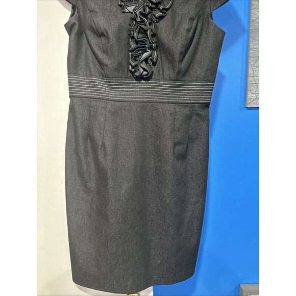 Sandra Darren Short Sleeve Denim Stretch Knee Length Ruffle Accent Women's 10 - Picture 2 of 4